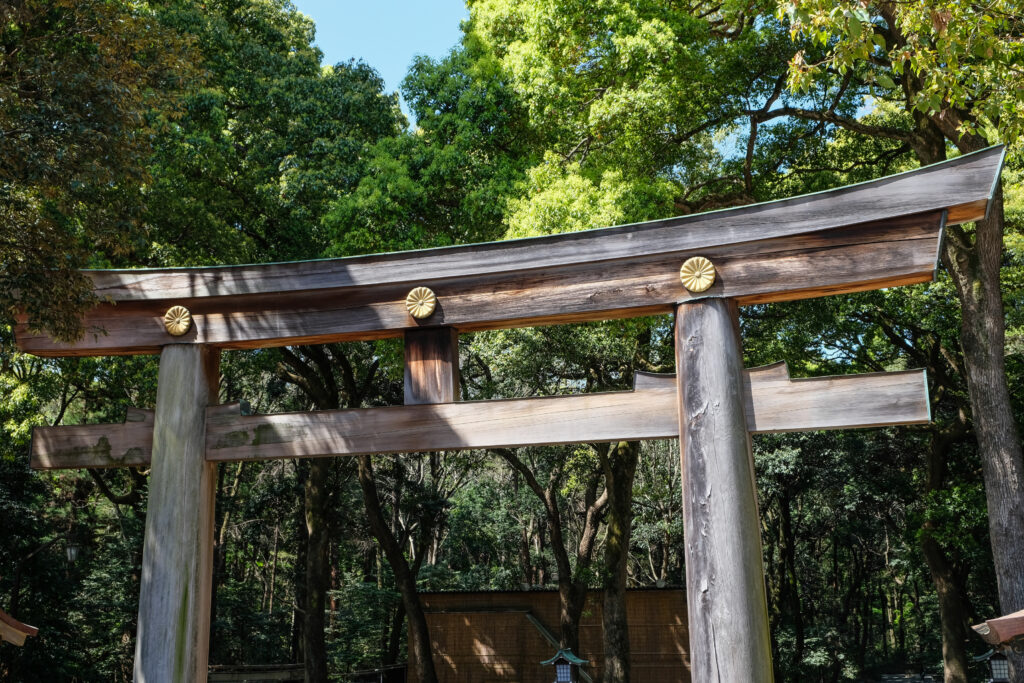 Another shrine gate in the Meiji Jingu.